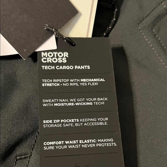 Men's Black Cargo Pants - Picture 5 of 16